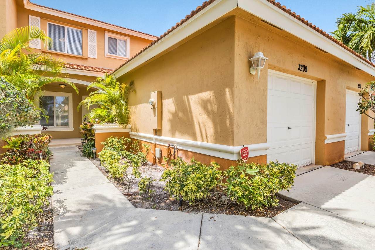 3209 Osprey Lane - Photo 1