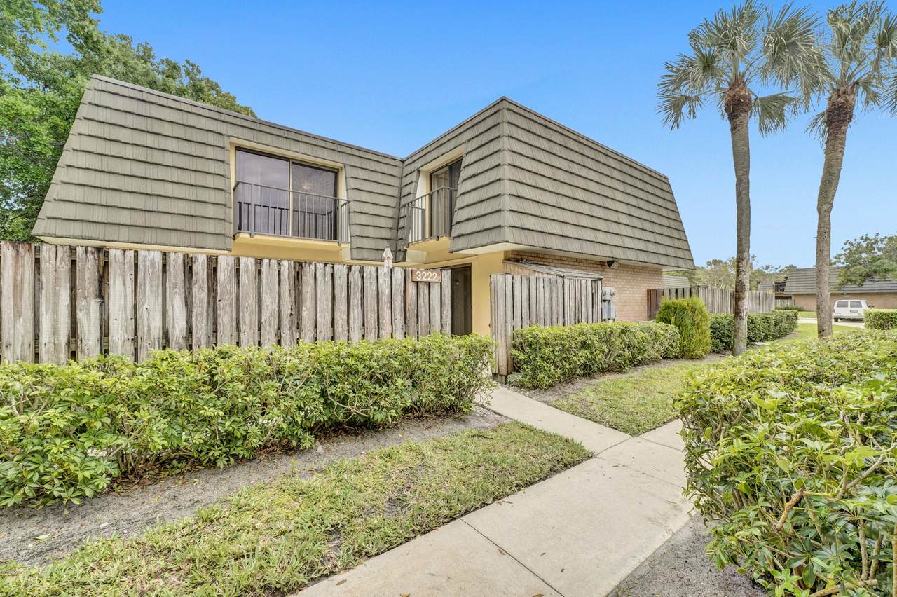 3222 32nd Way - Photo 1