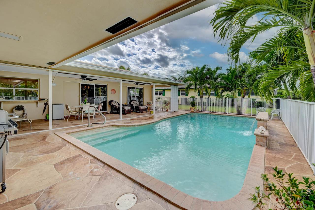 22137 Serenata Circle - Photo 1