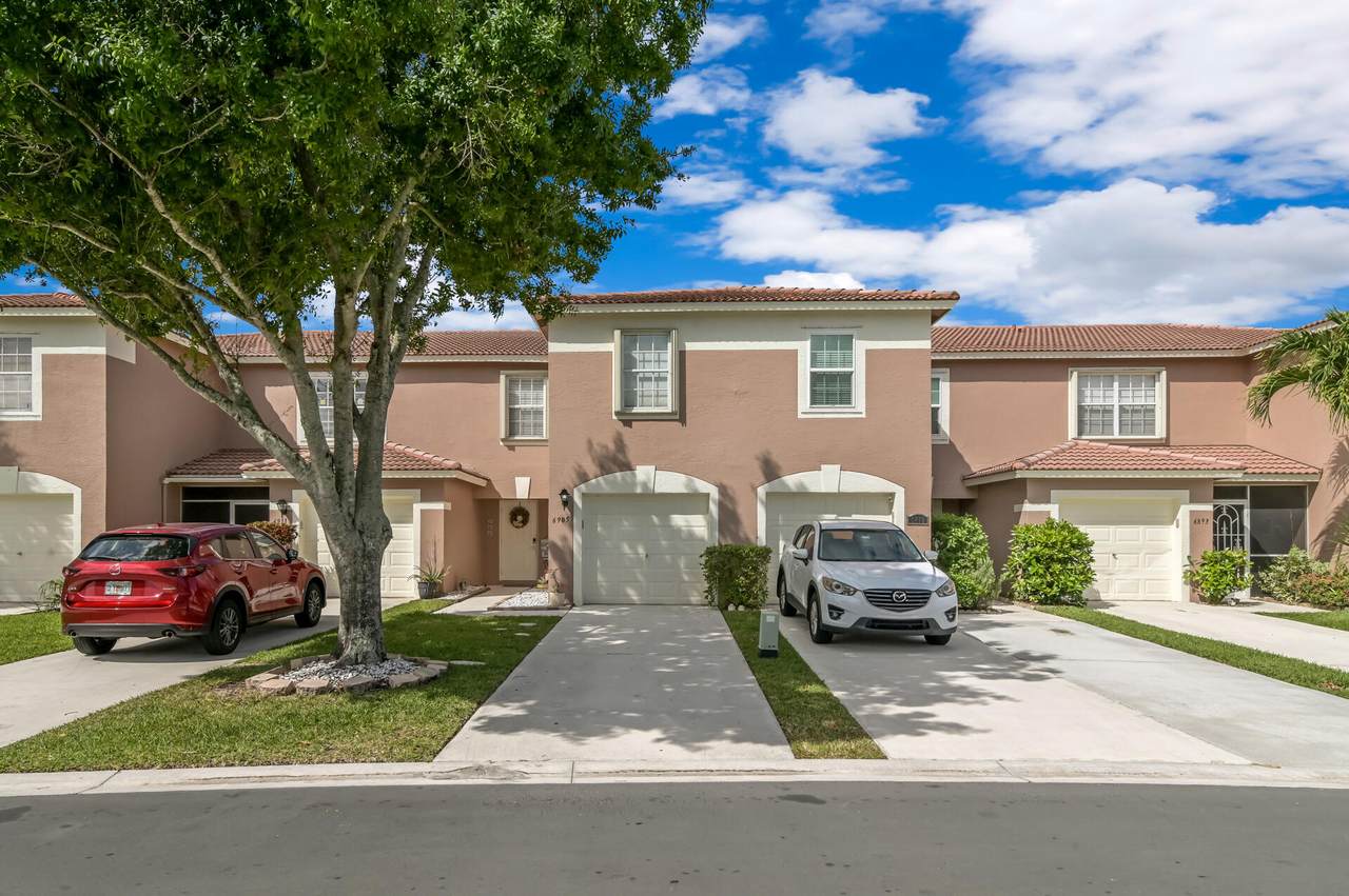 6905 Willow Creek Run - Photo 1