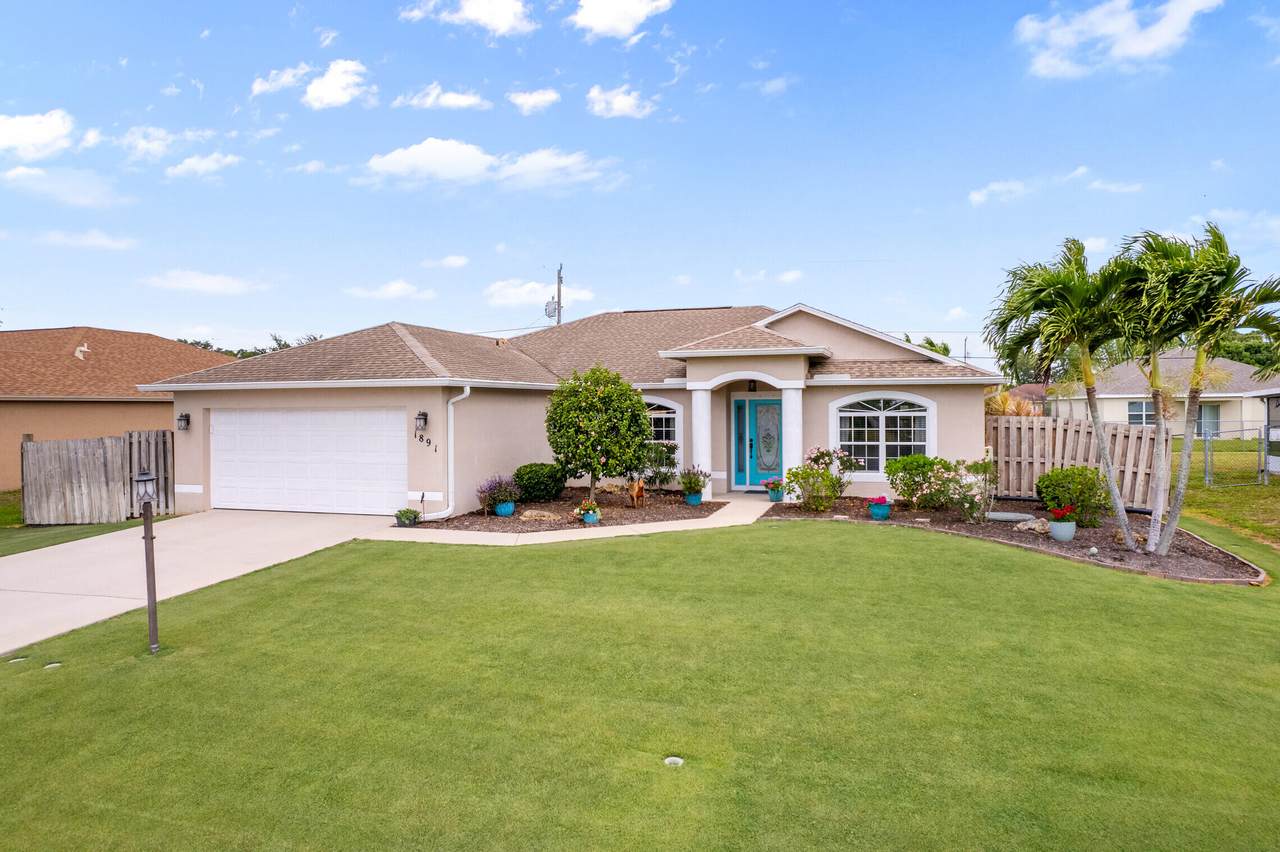 1891 Dalmatian Avenue - Photo 1