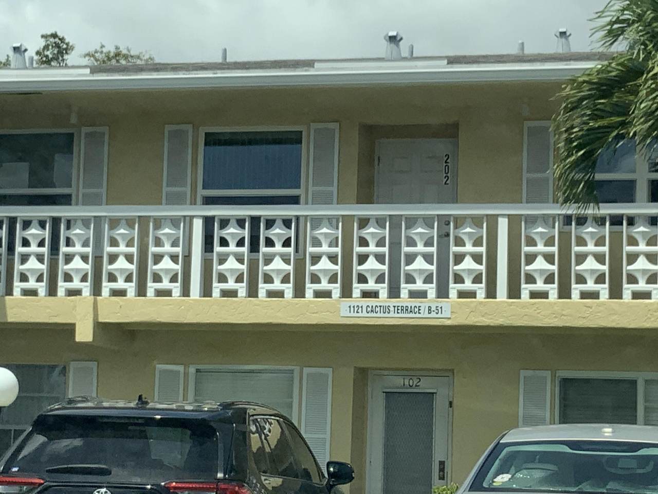 1121 Cactus Terrace - Photo 1