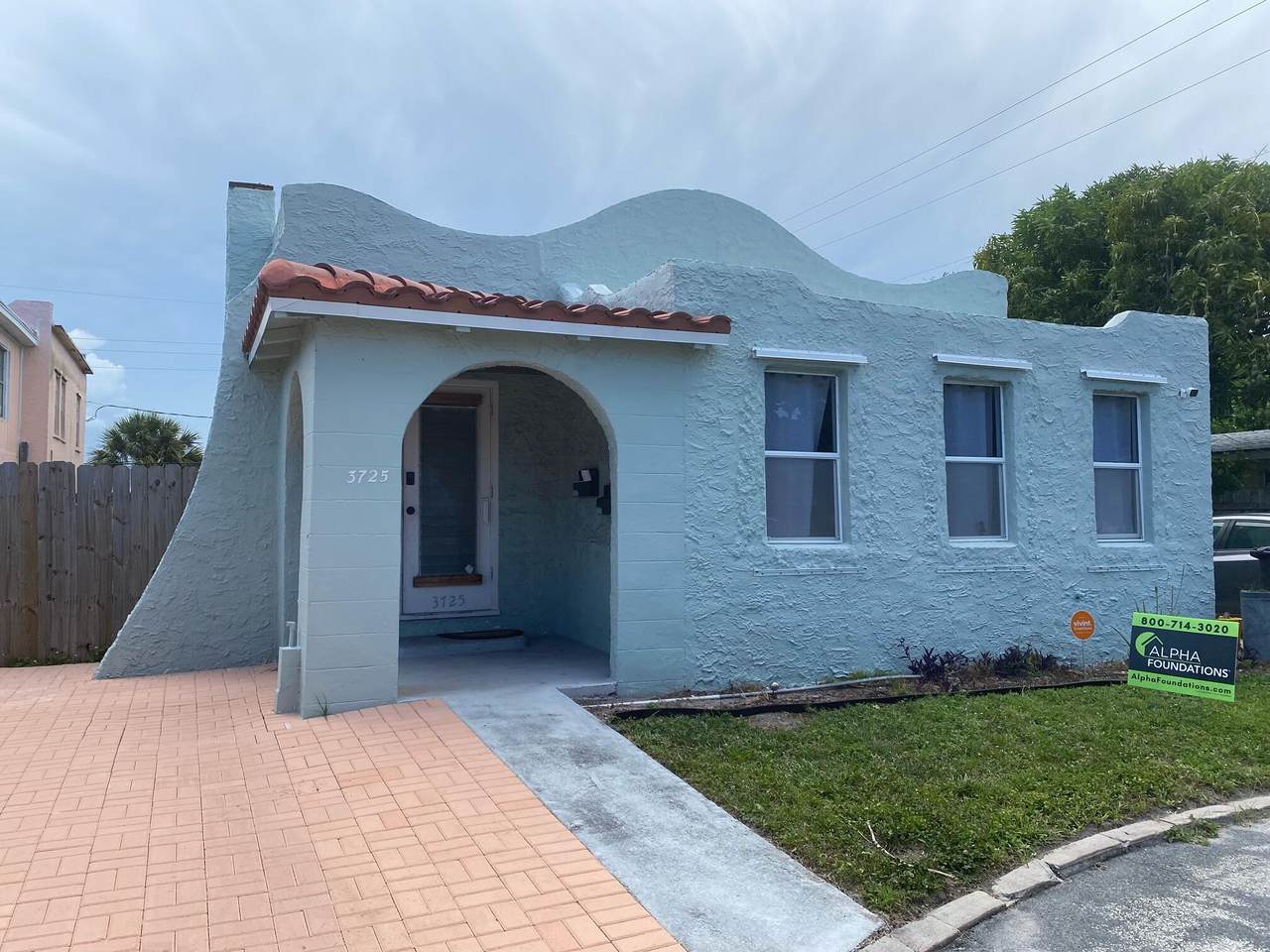 3725 Russell Avenue - Photo 1