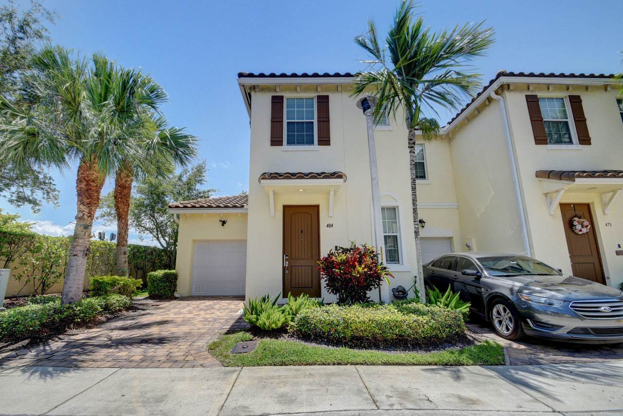 484 Lauren Pine Place - Photo 1