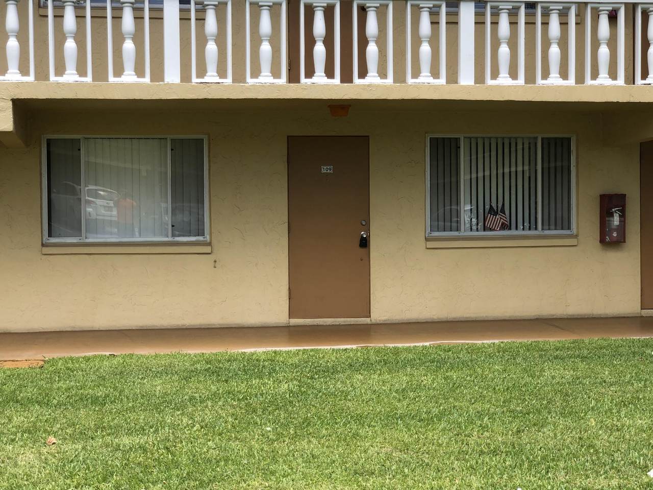 600 Village Green Court - Photo 1