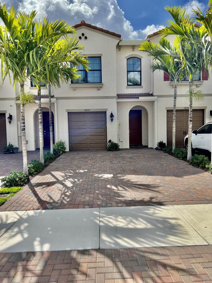 10072 Brickhill Drive - Photo 1
