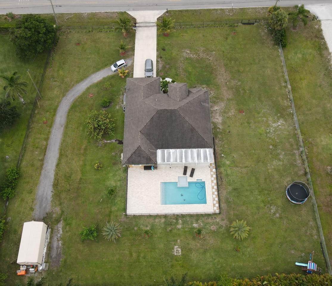15089 Tangerine Boulevard - Photo 1