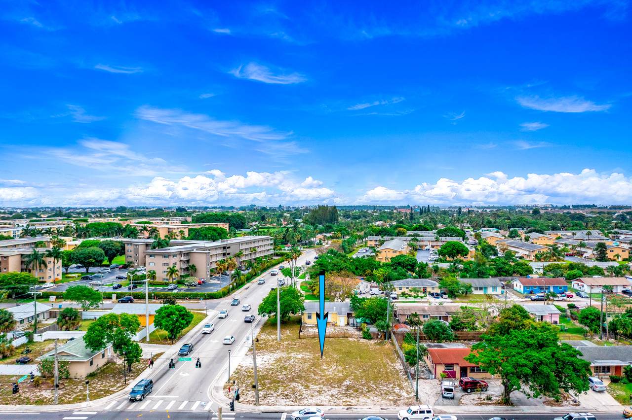 11 Gateway Boulevard - Photo 1