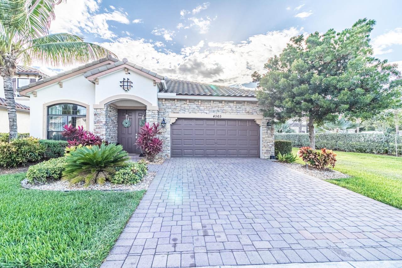 4565 Willow Run Way - Photo 1