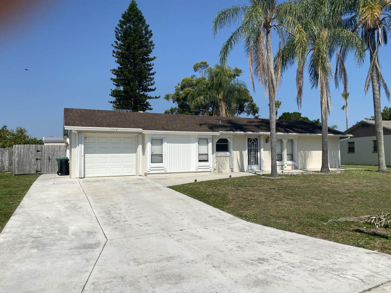 1712 Burgundy Lane - Photo 1