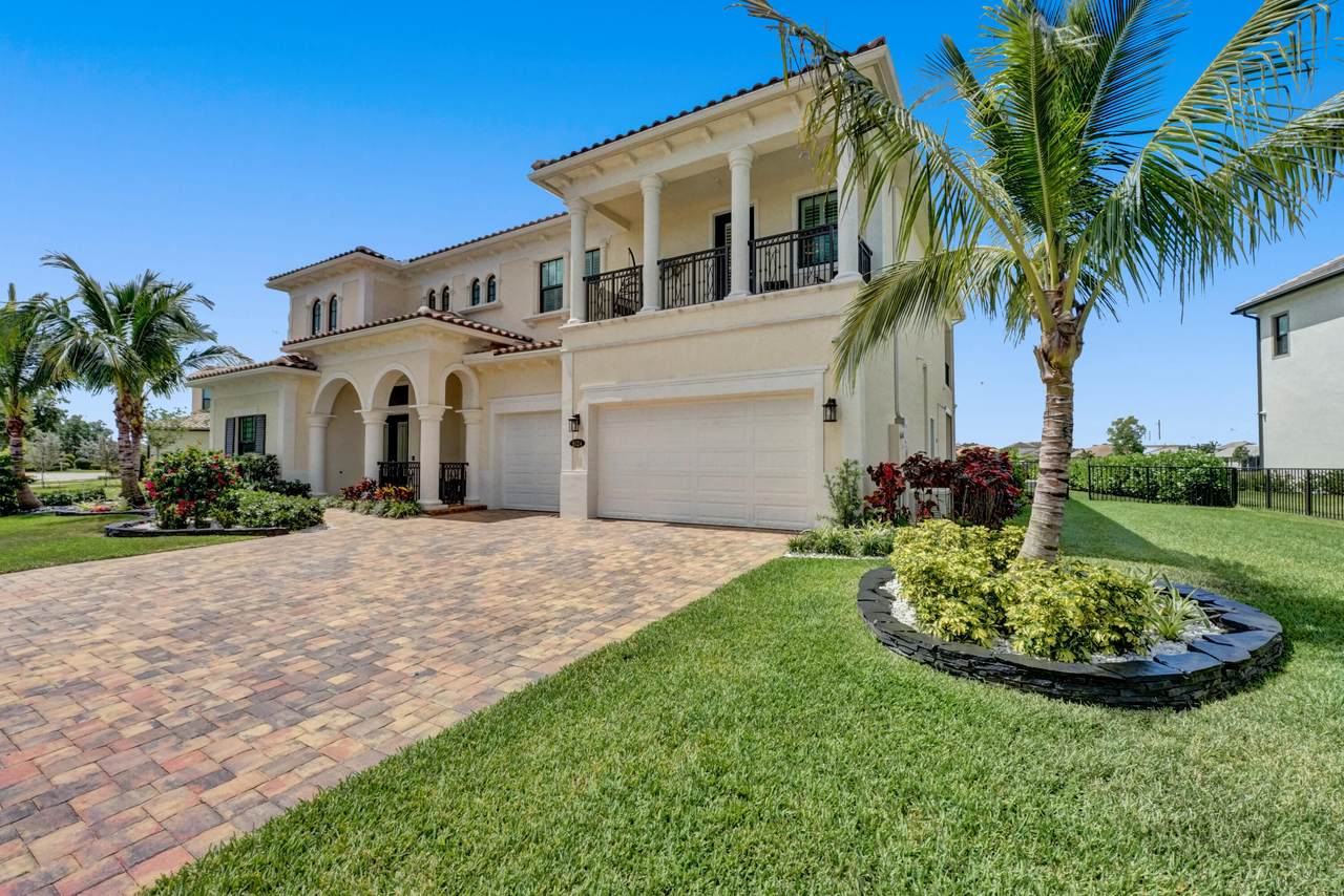 8124 Grand Prix Lane - Photo 1