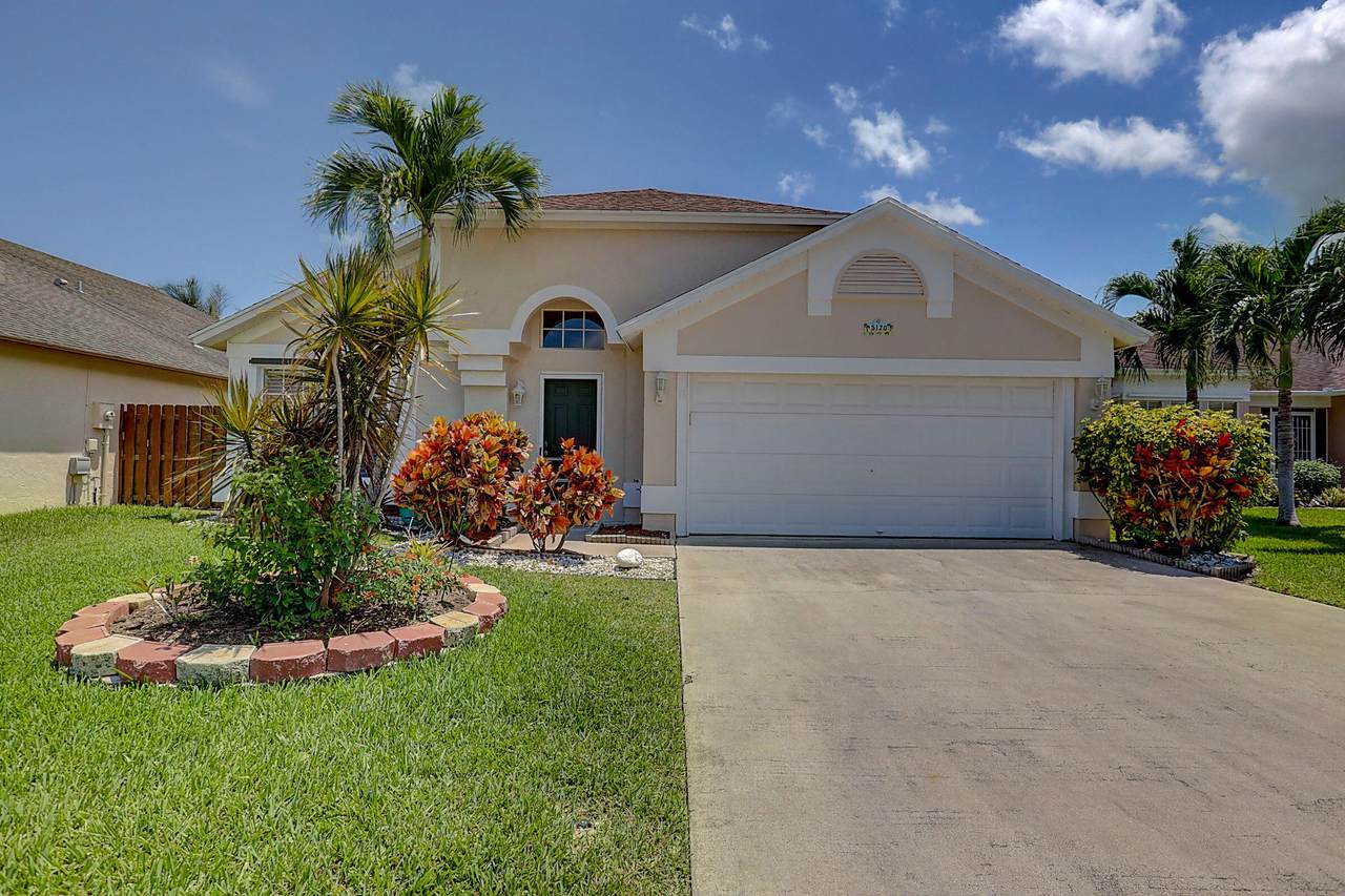 5170 Foxhall Drive - Photo 1