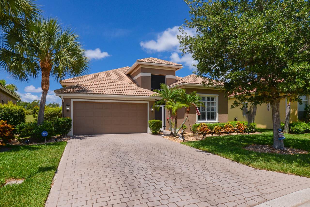 306 Whitby Court - Photo 1