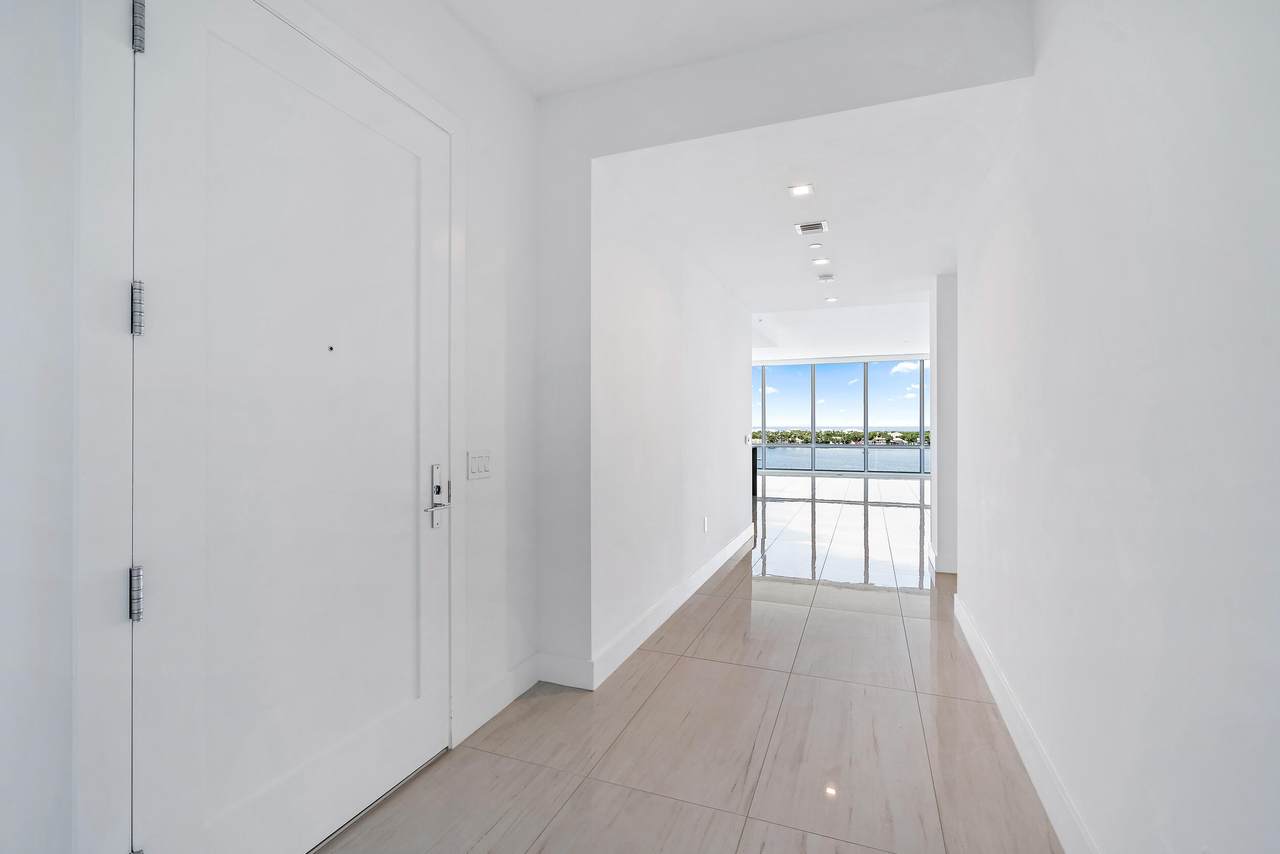 3 Water Club Way - Photo 1