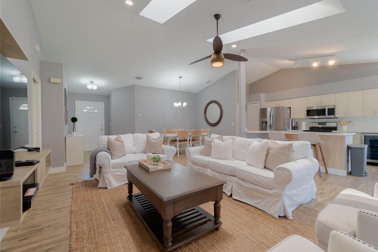 12789 Meadowbreeze Drive - Photo 1