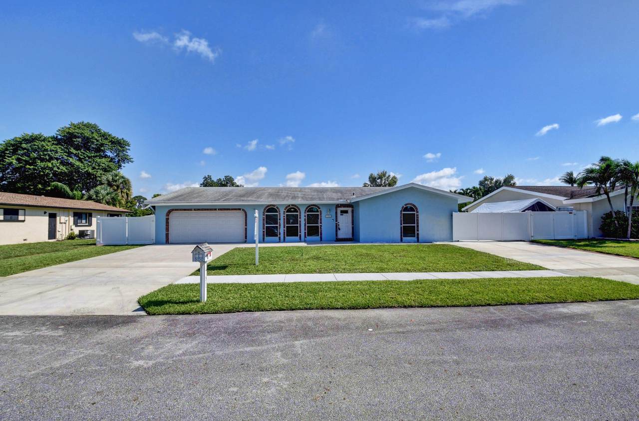 1781 12th Street - Photo 1