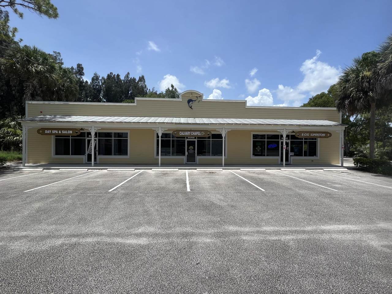 6062 Federal Highway - Photo 1