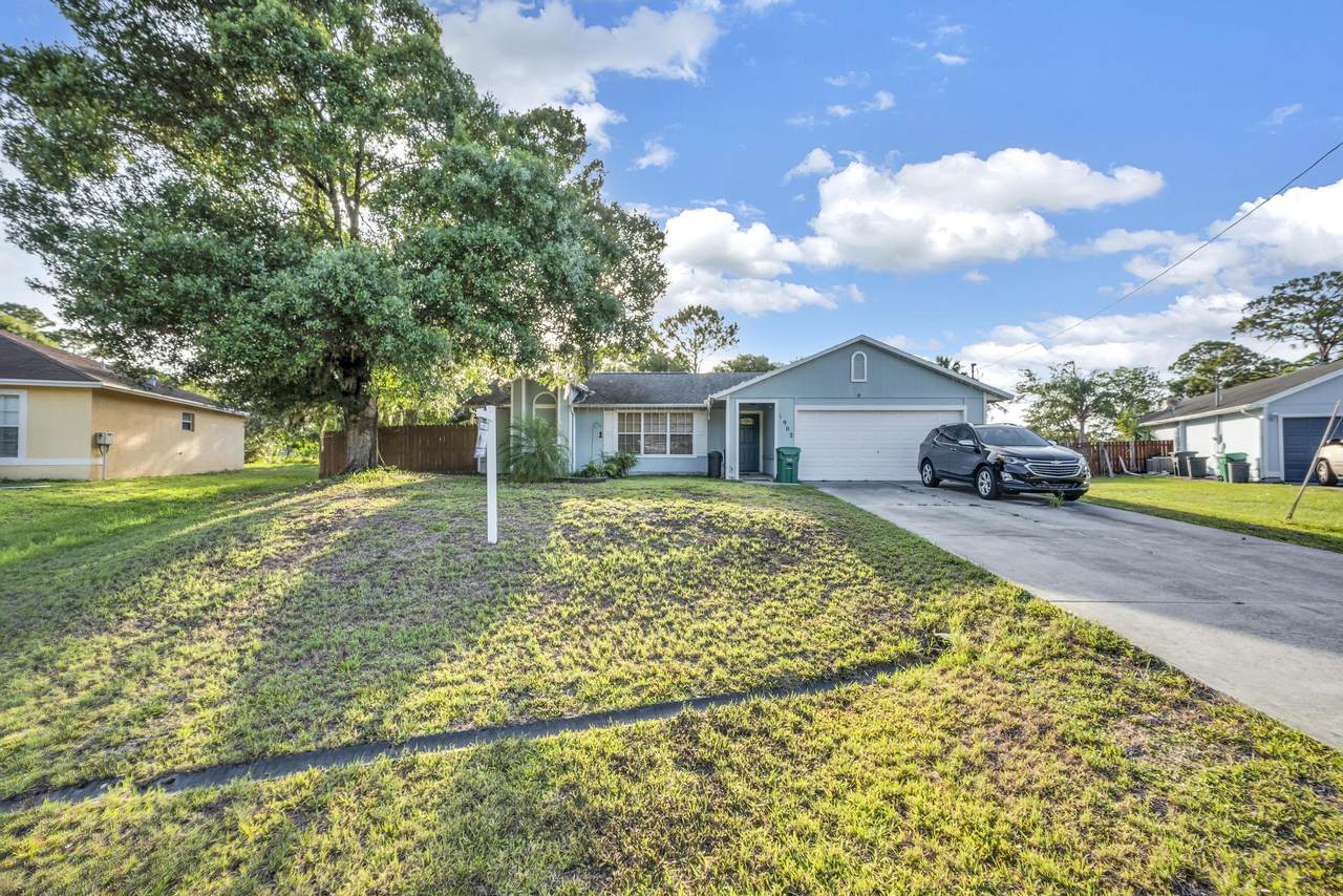 1902 Aladdin Street - Photo 1