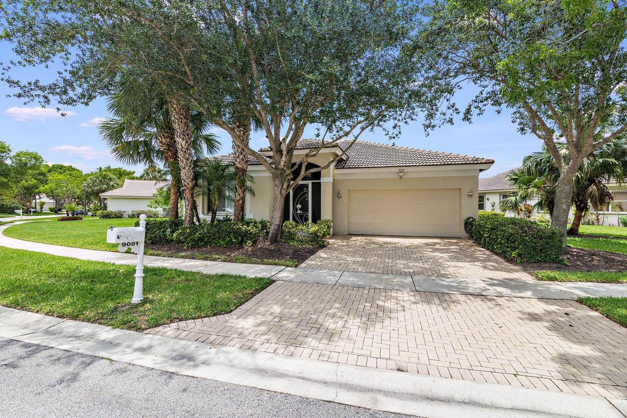 9081 Bay Harbour Circle - Photo 1