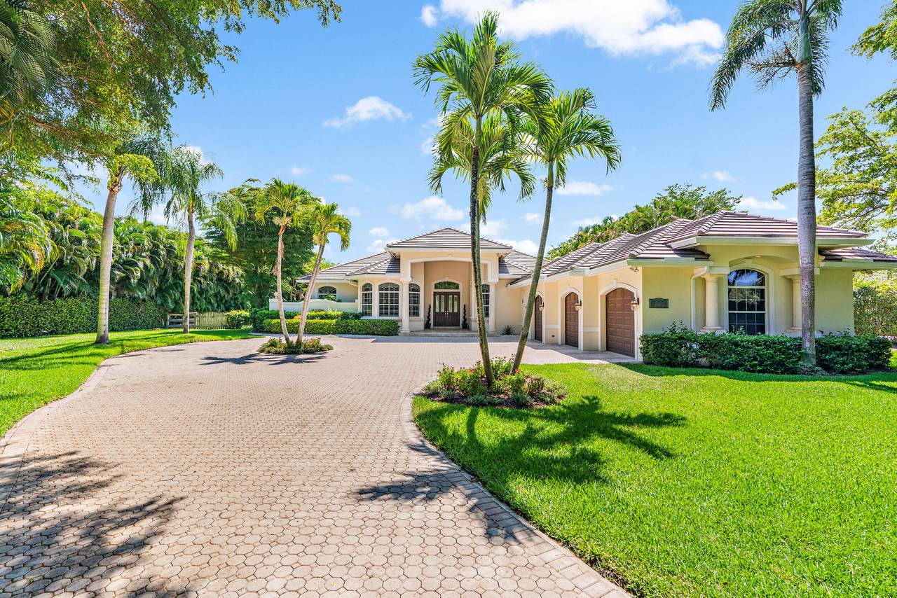 8246 Man O War Road - Photo 1