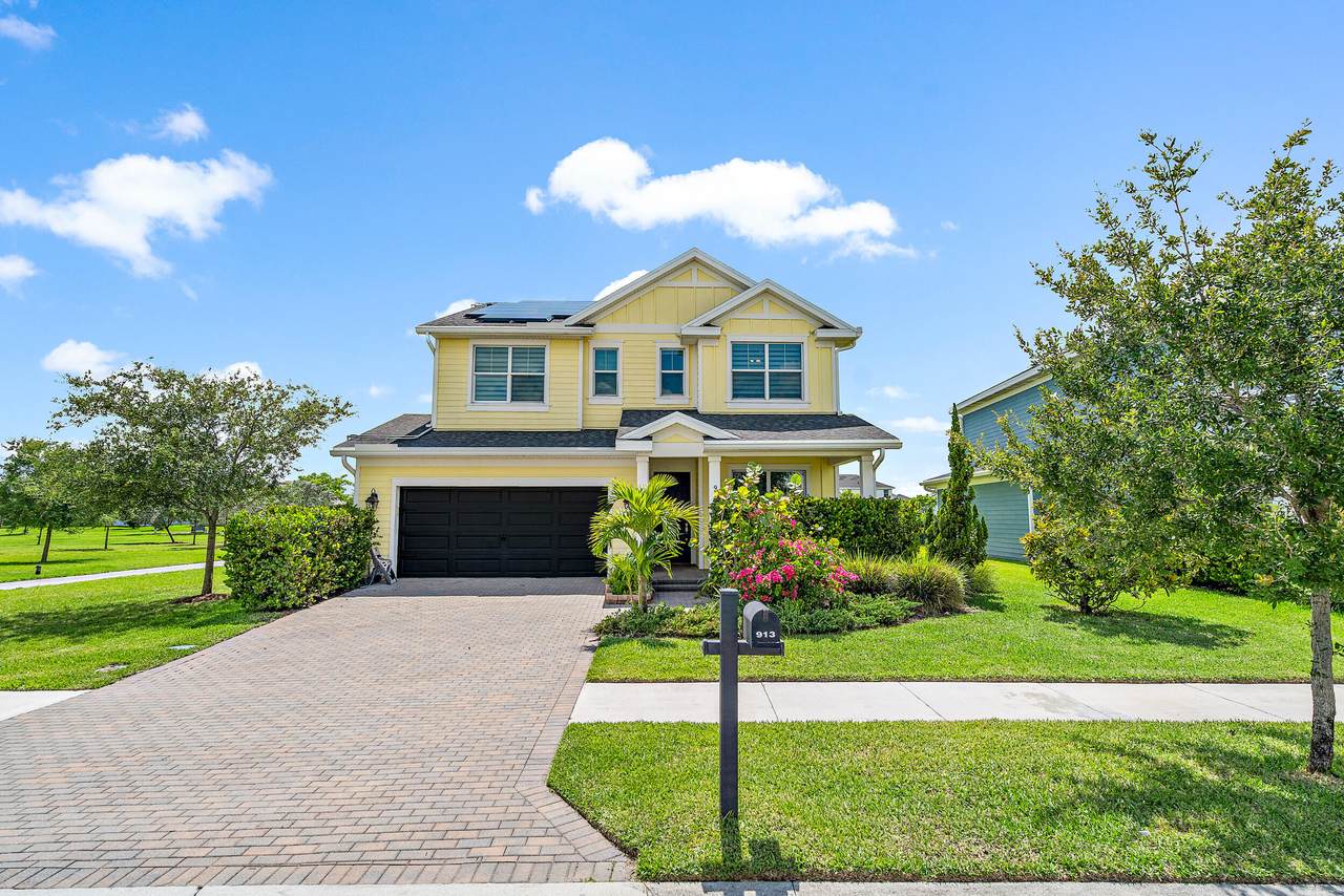 913 Sterling Pine Place - Photo 1