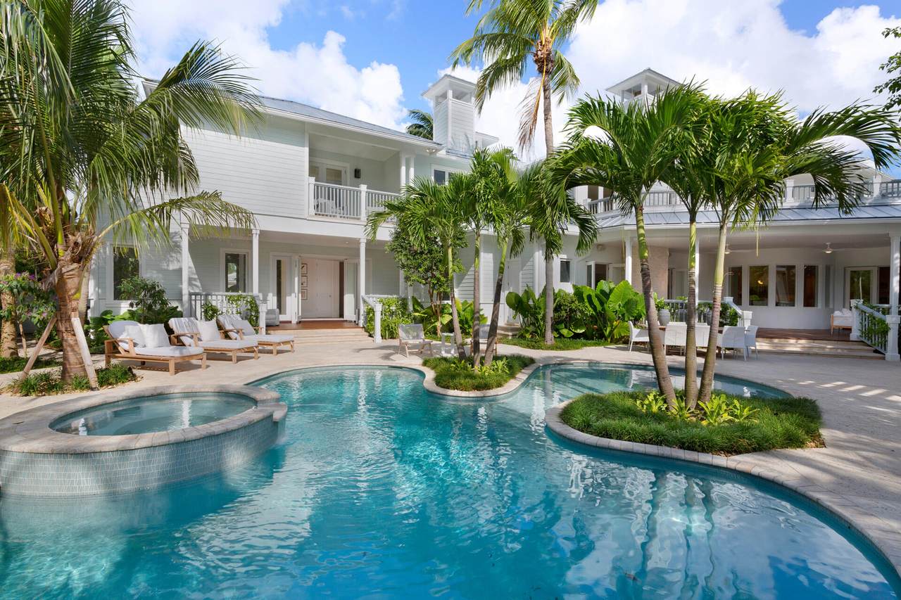 707 Seasage Drive - Photo 1