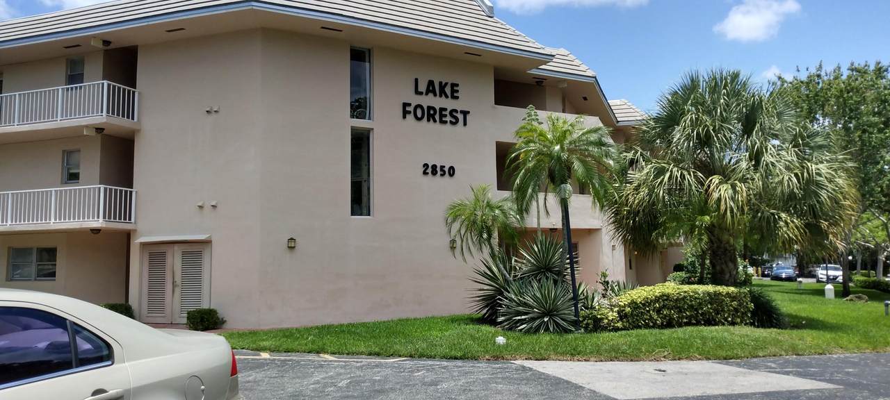 2850 Forest Hills Boulevard - Photo 1