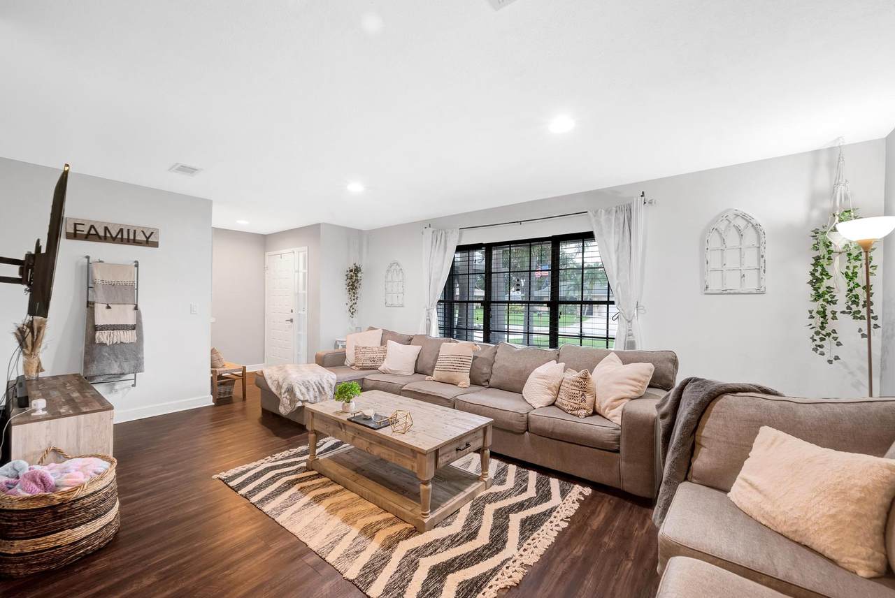 2162 Bisbee Street - Photo 1