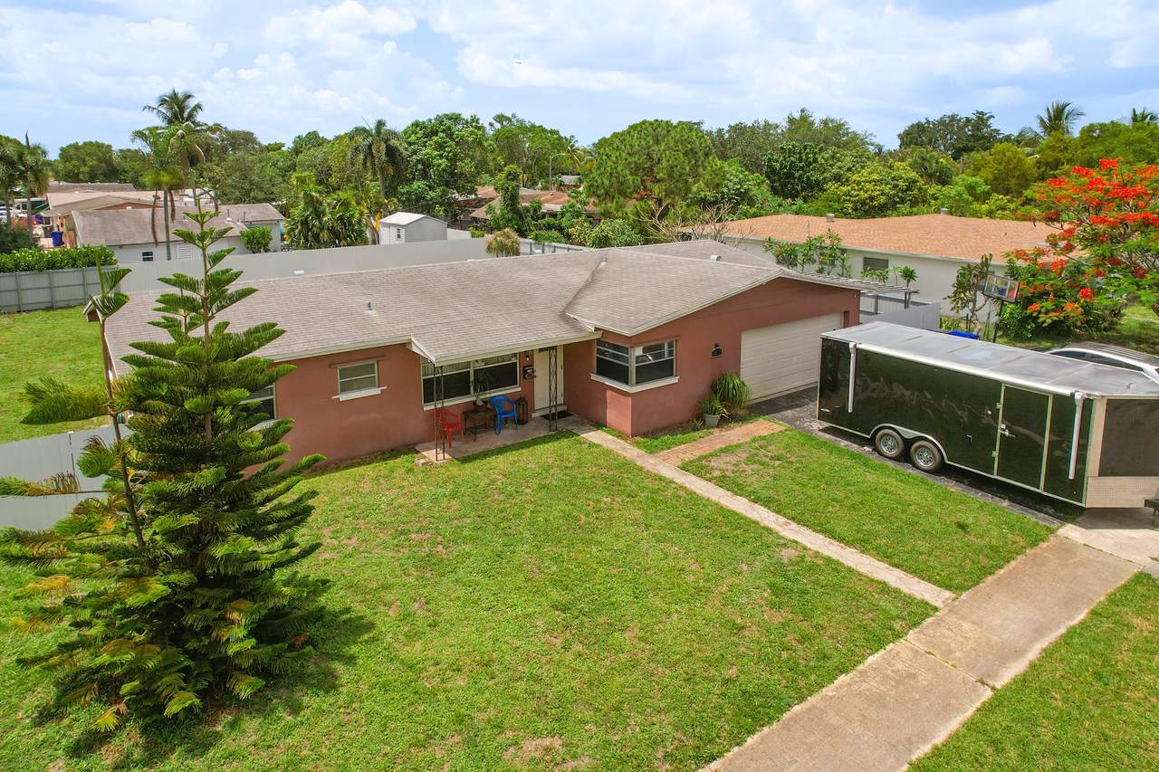 7420 Mckinley Street - Photo 1