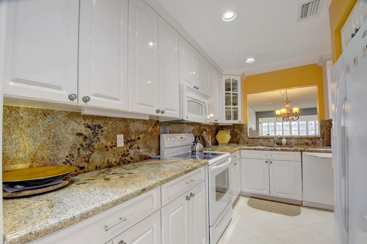 5656 Via Delray - Photo 1