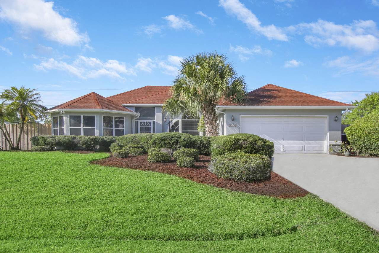 1358 Del Rio Boulevard - Photo 1