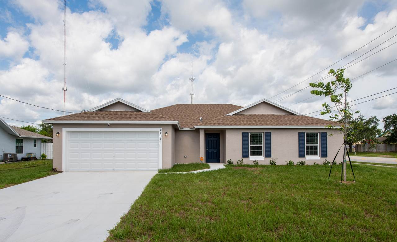 2202 Lucaya Street - Photo 1