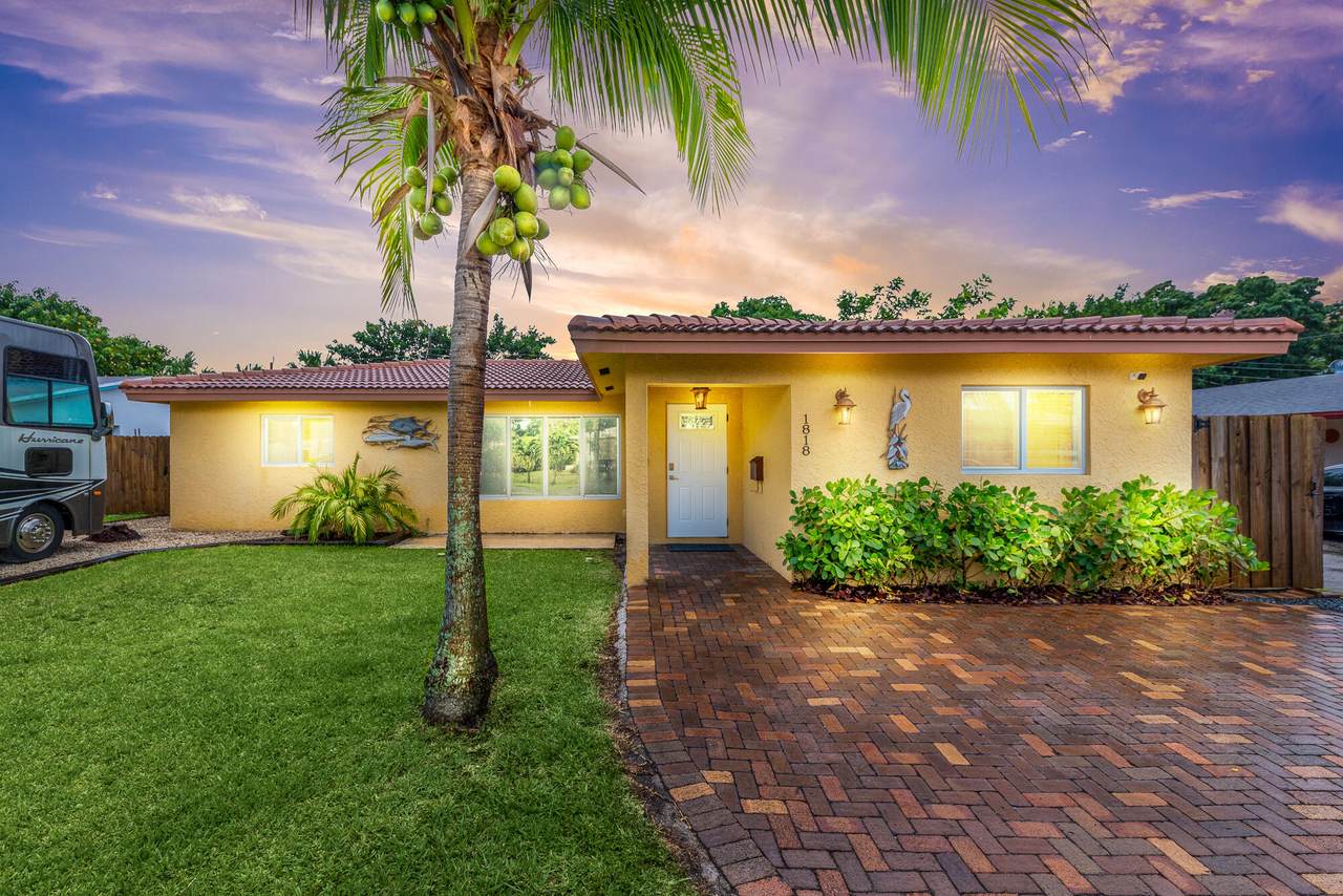 1818 29th Street - Photo 1