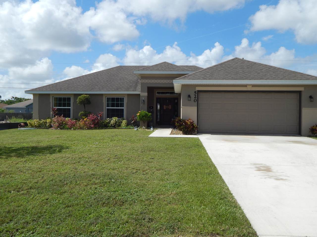 520 Kabot Avenue - Photo 1