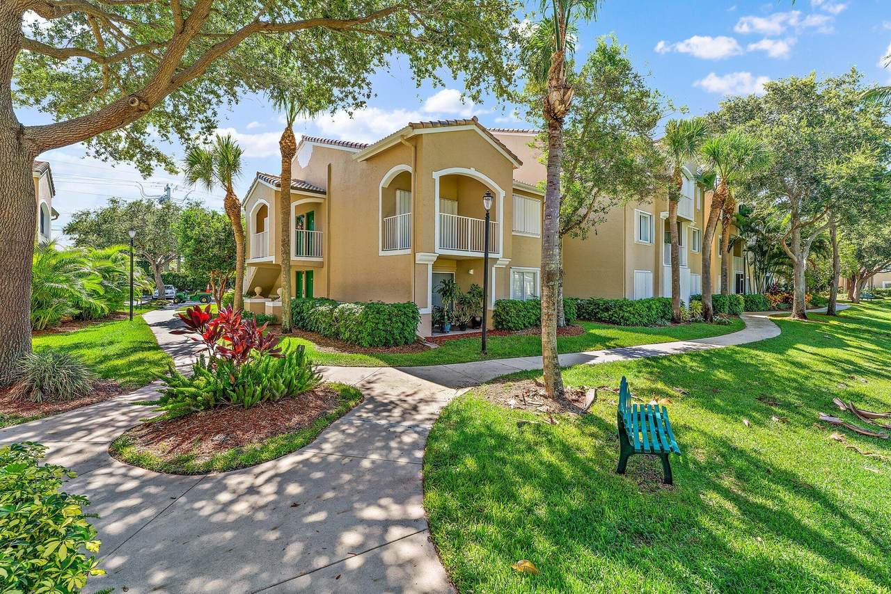 272 Village Boulevard - Photo 1