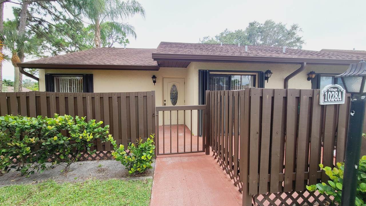 1028 Green Pine Boulevard - Photo 1
