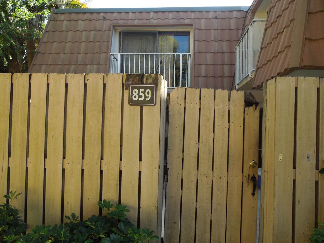 859 Blue Ridge Circle - Photo 1