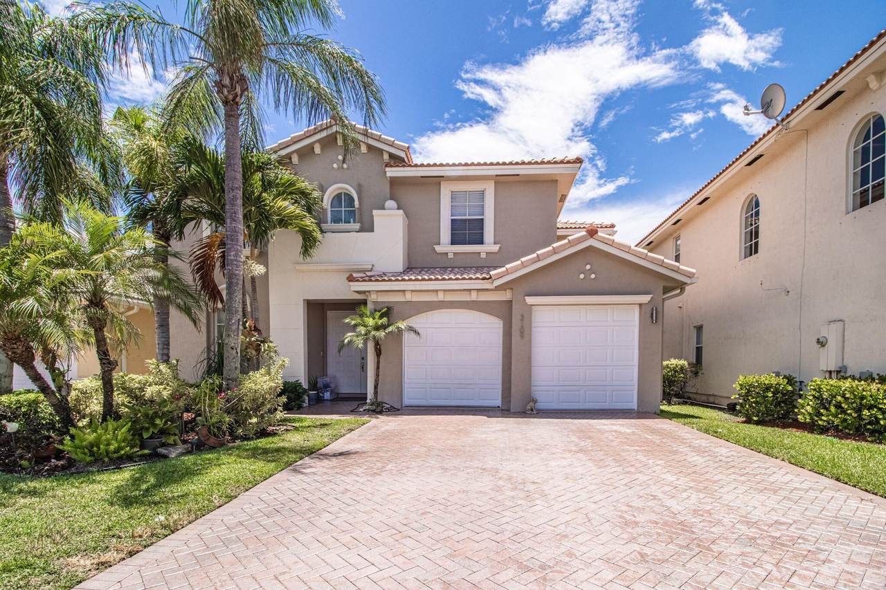 3109 Breakwater Court - Photo 1