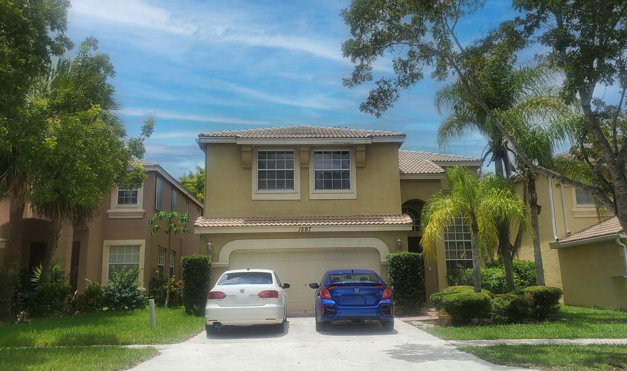 1597 Briar Oak Drive - Photo 1