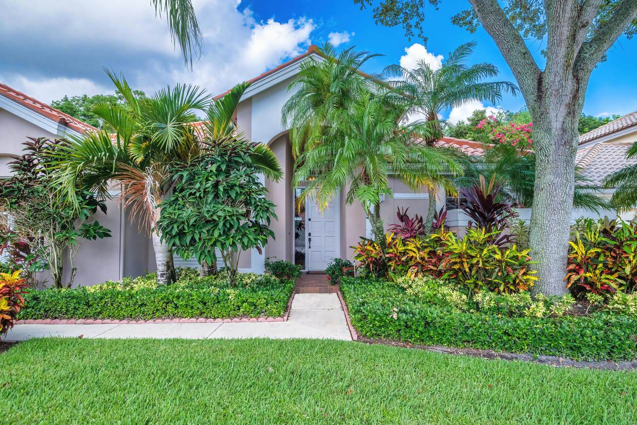 352 Eagleton Golf Drive - Photo 1