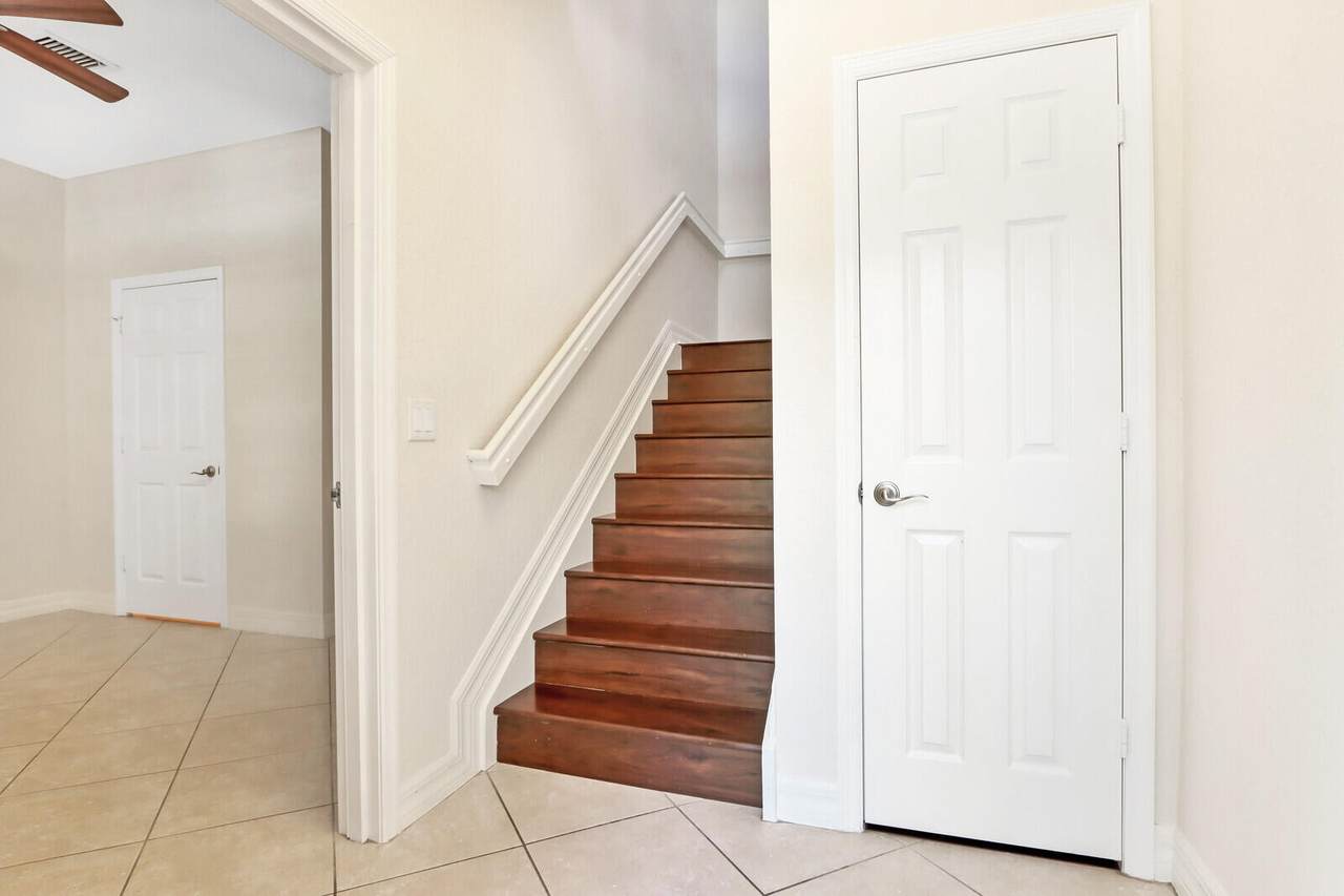 111 Pigeon Plum Drive - Photo 1