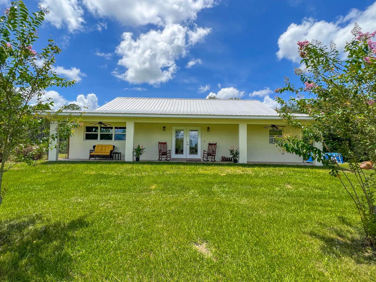 100 Riverdale Road - Photo 1