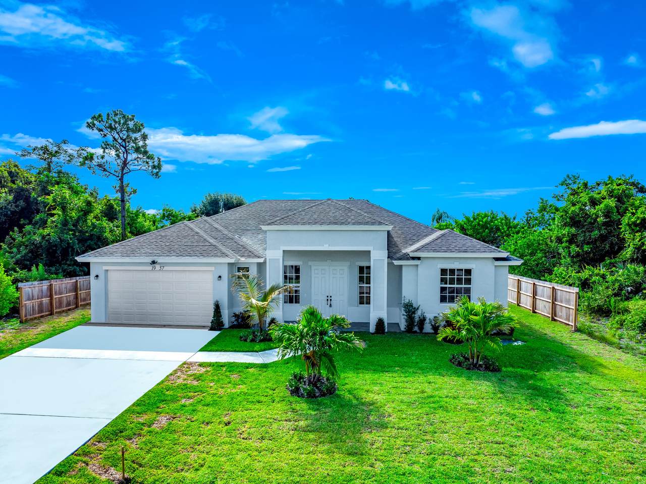 1957 Floresta Drive - Photo 1