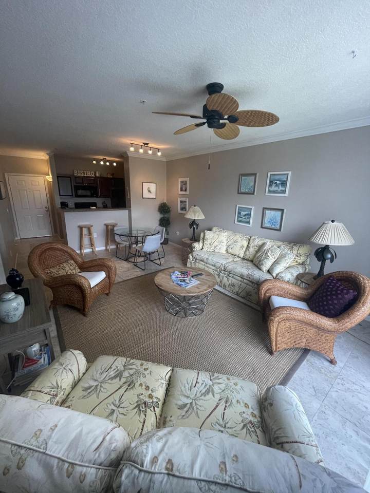 580 Sapodilla Avenue - Photo 1