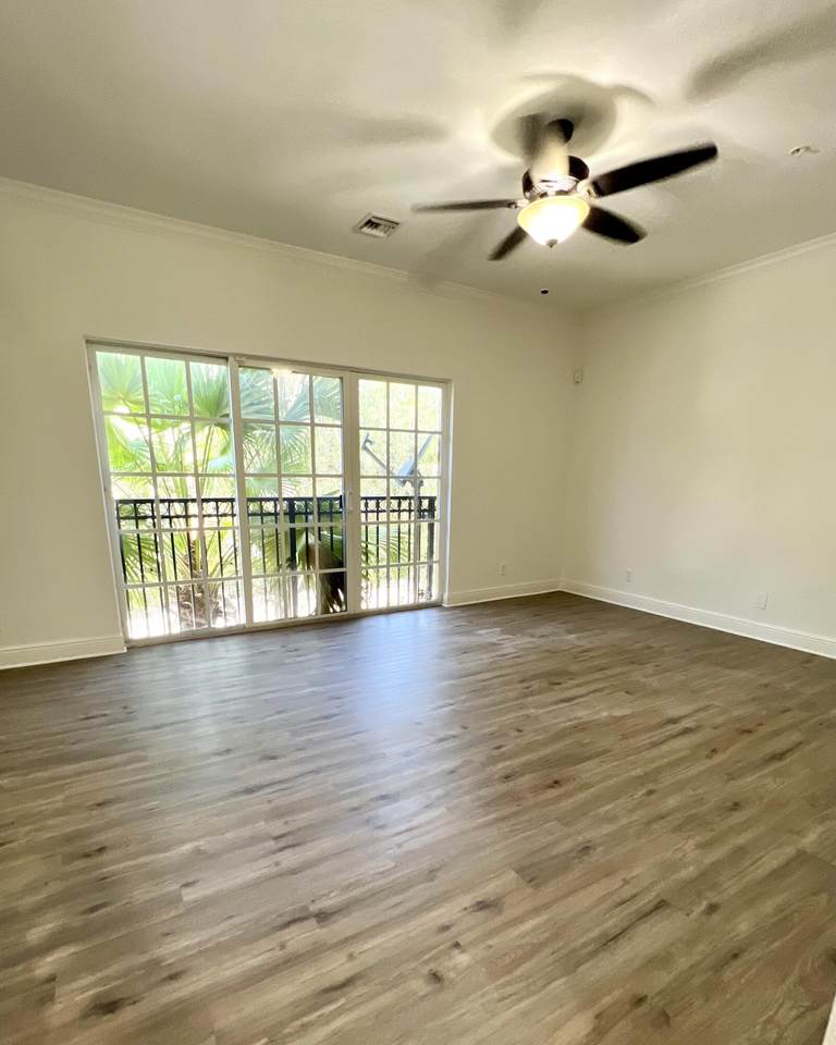 530 Federal Highway - Photo 1