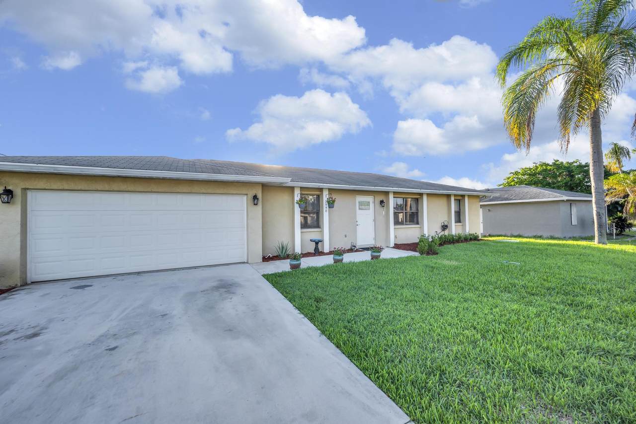 2558 Hemsing Street - Photo 1