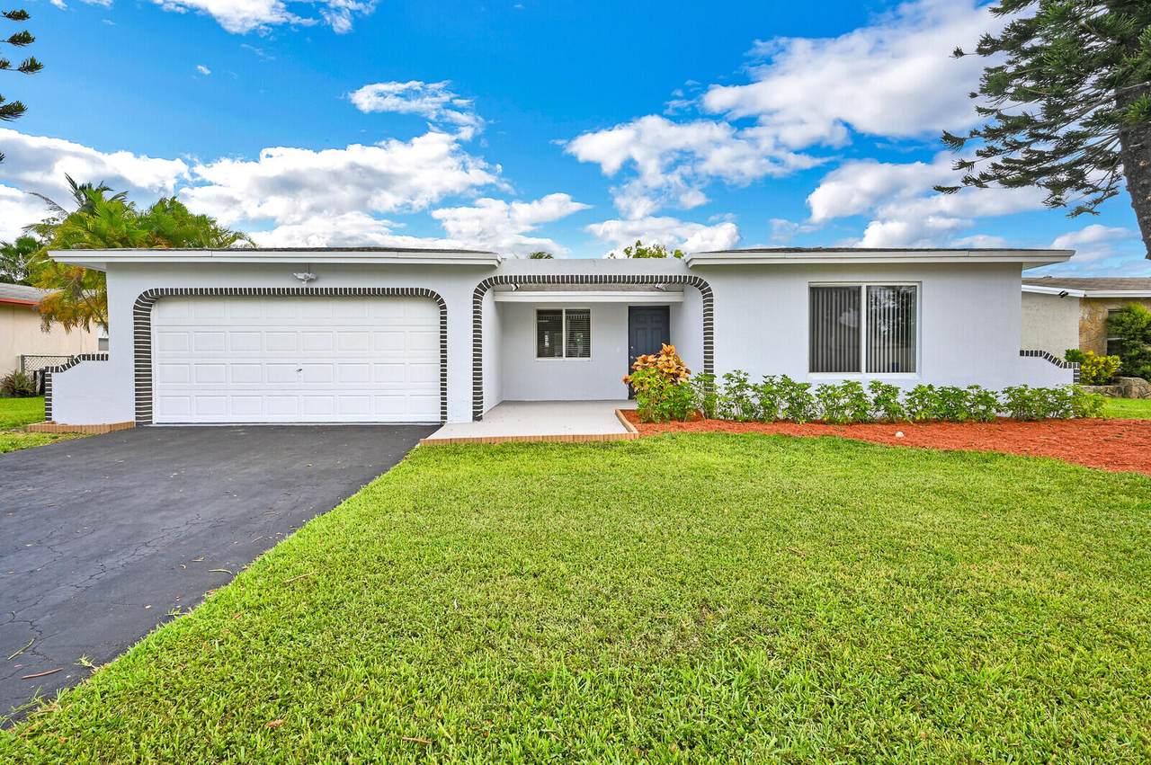 10850 29th Manor - Photo 1