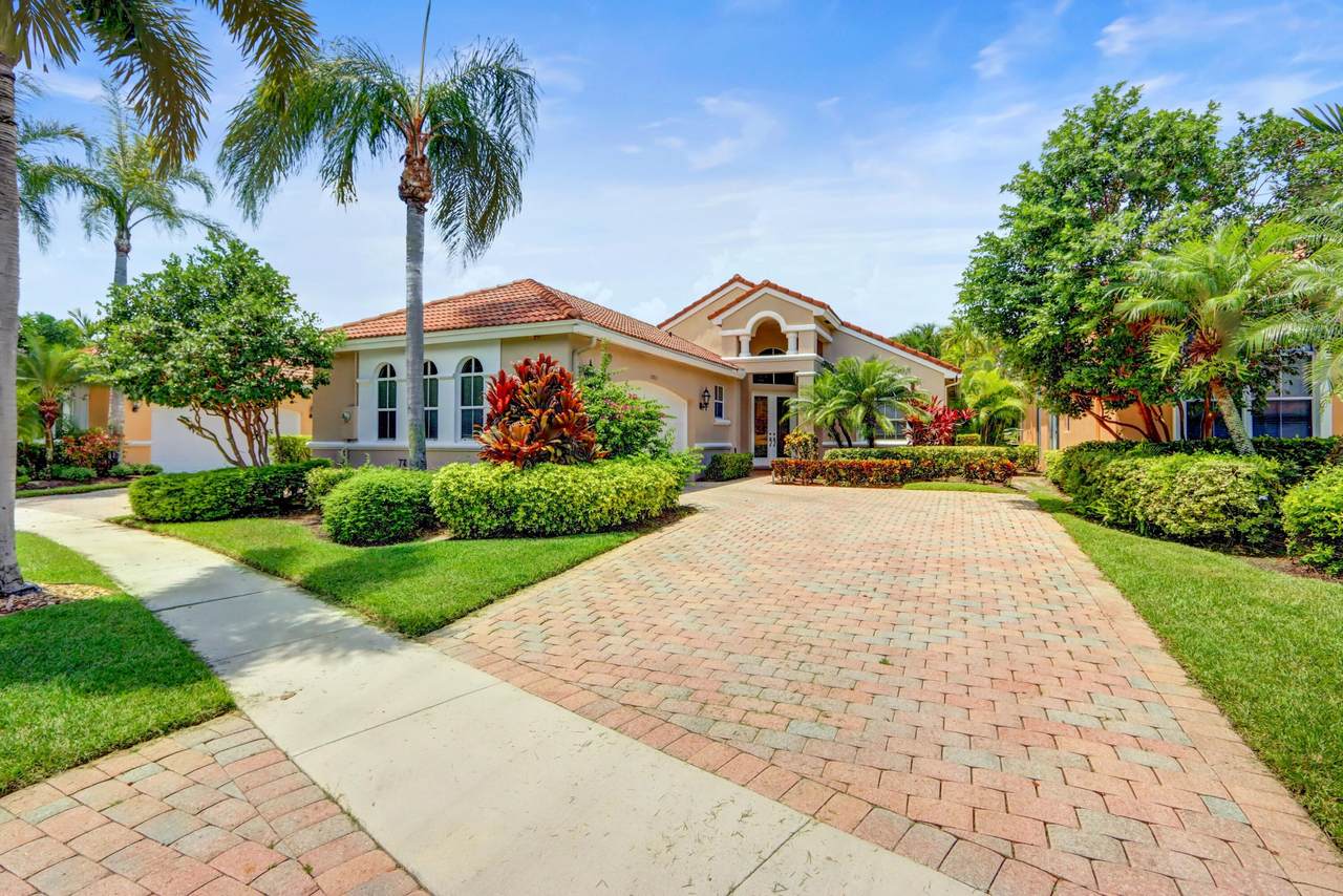 10813 Fairmont Village Drive - Photo 1