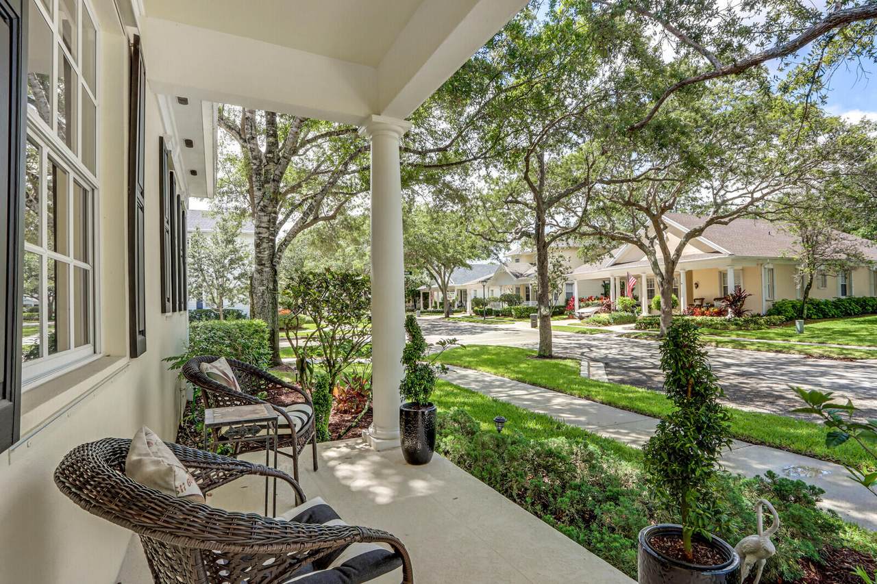 307 Sweet Bay Circle - Photo 1