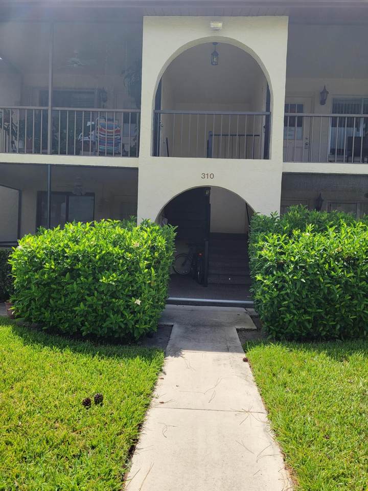 310 Knotty Pine Circle - Photo 1